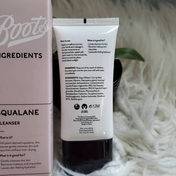 Boots Ingredients Squalane Facial Cleanser - Picture 3 of 5
